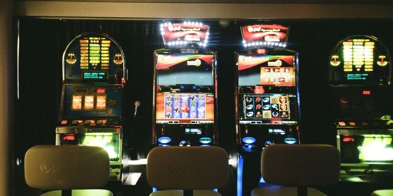 These differences ensure casinos cater to diverse player preferences.